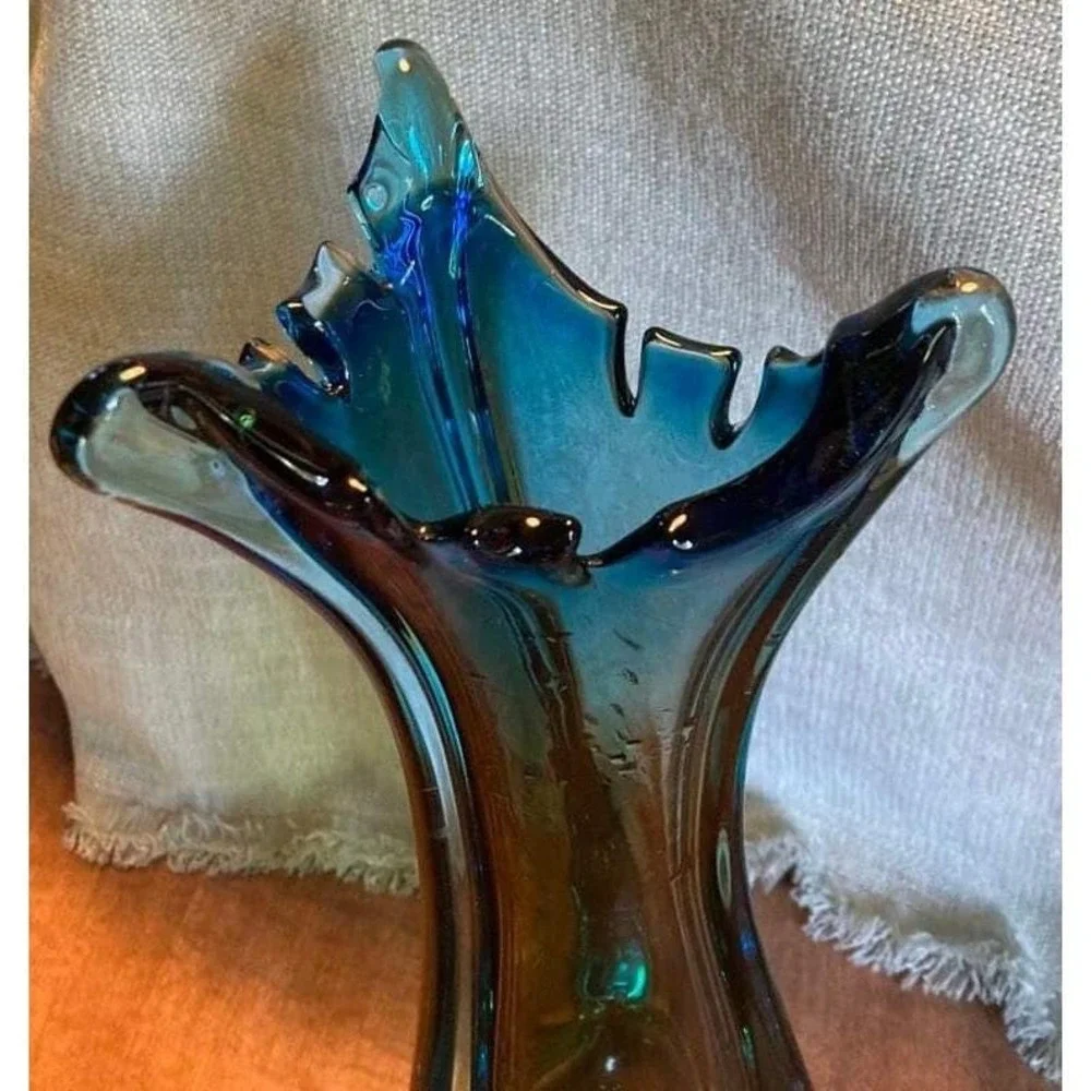 Blue and Gold 3 Lobed Jagged Flame Top Vase 12-1/4